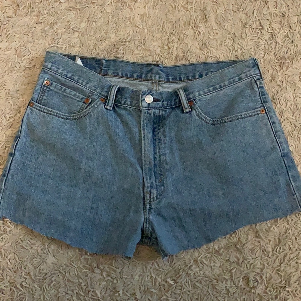 Levi’s 505 Cut Off Jean Shorts